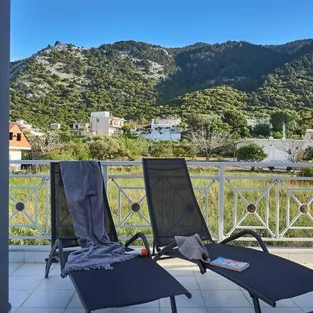 Chrysanthi Luxury In Salakos, With Pool & Jacuzzi, Near 别墅 Sálakos