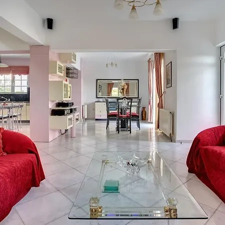 别墅 Chrysanthi Luxury In Salakos, With Pool & Jacuzzi, Near *