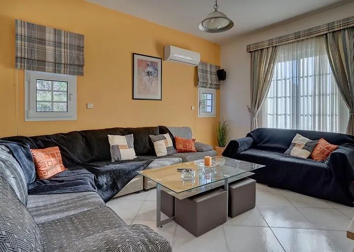 Chrysanthi Luxury In Salakos, With Pool & Jacuzzi, Near Βίλα *