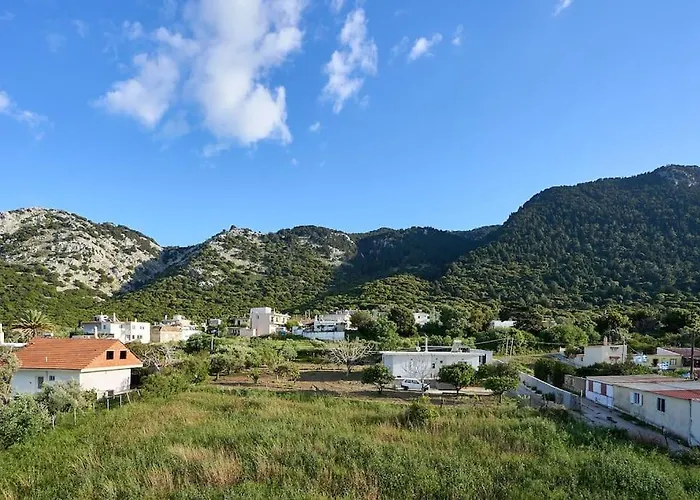 Chrysanthi Luxury In Salakos, With Pool & Jacuzzi, Near * Σάλακος