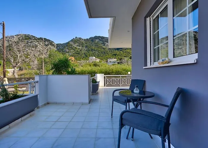 Chrysanthi Luxury In Salakos, With Pool & Jacuzzi, Near Σάλακος