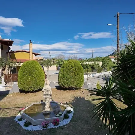 빌라 Chrysanthi Luxury In Salakos, With Pool & Jacuzzi, Near Sálakos