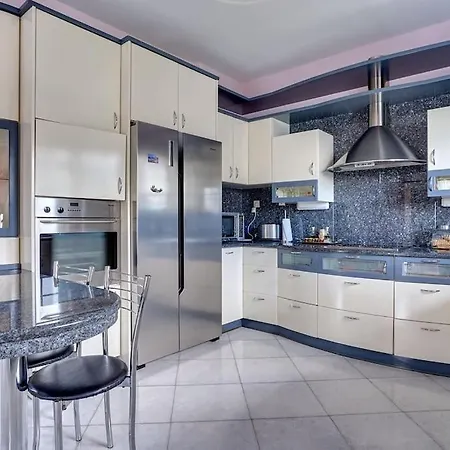 Chrysanthi Luxury In Salakos, With Pool & Jacuzzi, Near 빌라