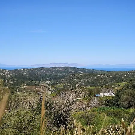 Villa Chrysanthi Luxury In Salakos, With Pool & Jacuzzi, Near