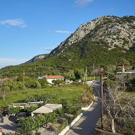 Chrysanthi Luxury In Salakos, With Pool & Jacuzzi, Near Villa Sálakos